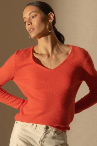 Jersey Shannon 100 % cachemir, 2 hilos - Cuello de pico. - Naranja