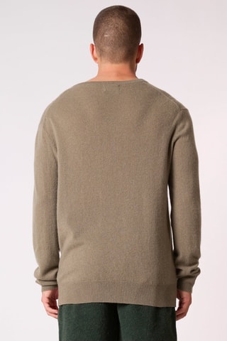 Jersey Alexander 100 % cachemir, 2 hilos - Cuello de pico. - Caqui