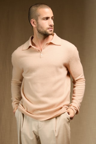 Polo 100 % cachemir - Cuello con tira de botones. - Beige