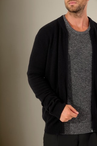 Cárdigan 100 % cachemir - Cuello ligeramente alto. - Negro