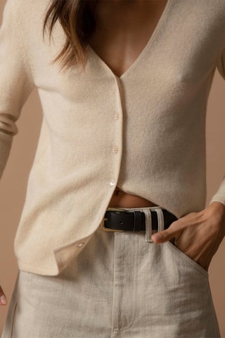 Cárdigan Paige 100 % cachemir, 2 hilos - Cuello de pico. - Beige