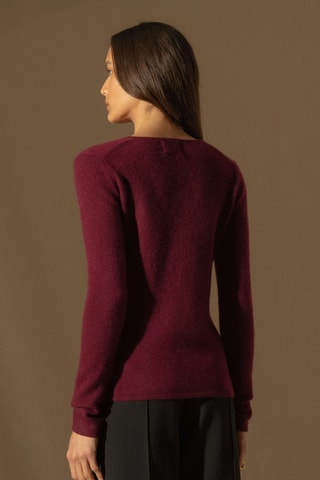 Jersey slim fit Gaby 100 % cachemir, 4 hilos - Cuello de pico, 226 gr - Burdeos