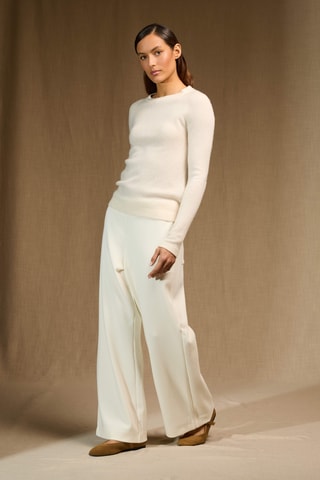 Jersey regular fit Whitney 100 % cachemir, 2 hilos - Cuello redondo. - Crudo