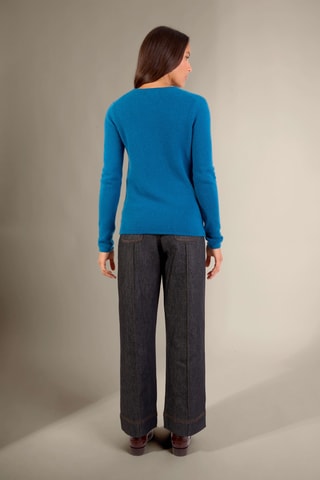 Jersey slim fit Gaby 100 % cachemir, 4 hilos - Cuello de pico, 226 gr - Azul pato
