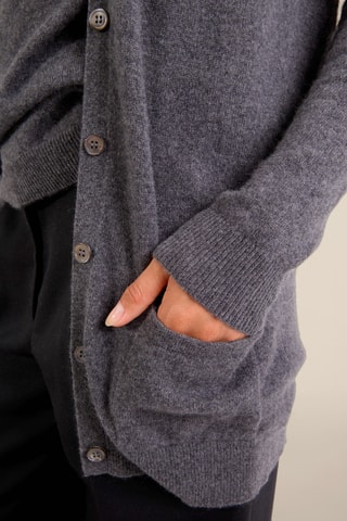 Cárdigan largo regular fit Pearl 100 % cachemir, 2 hilos - Cuello redondo. - Antracita
