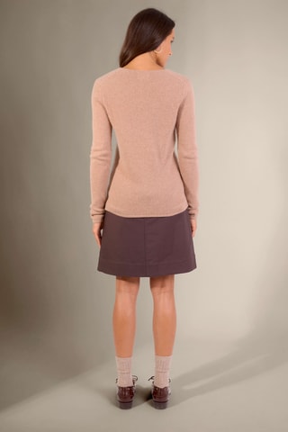 Jersey slim fit Gaby 100 % cachemir, 4 hilos - Cuello de pico, 226 gr - Camel
