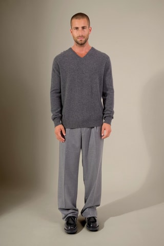 Jersey regular fit Alexander 100 % cachemir, 2 hilos - Cuello de pico. - Antracita