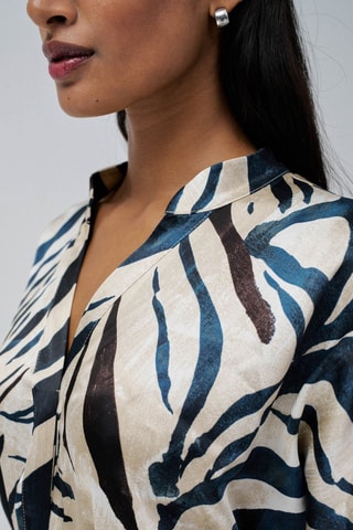 Robe chemise regular - Noir, beige et bleu