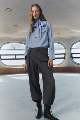 Blouse texture avec foulard - Bleu