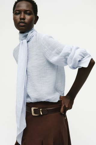 Blouse texture avec foulard - Ciel