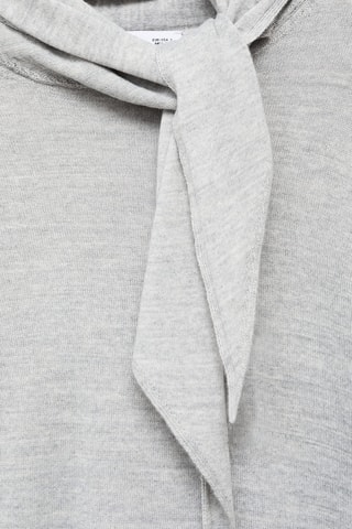 Pull col montant et nœud - Gris