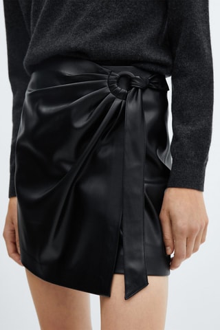 Jupe courte boucle similicuir - Noir