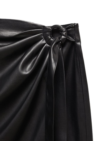 Jupe courte boucle similicuir - Noir