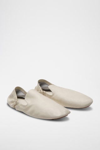 Chaussures en cuir à fronces - Écru