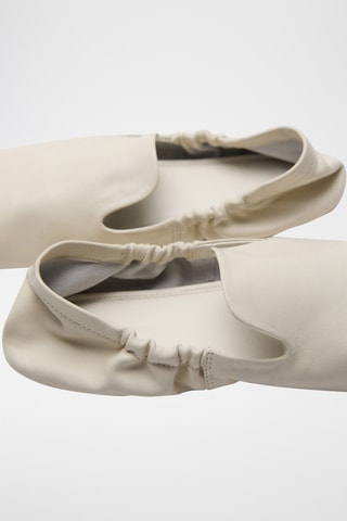 Chaussures en cuir à fronces - Écru
