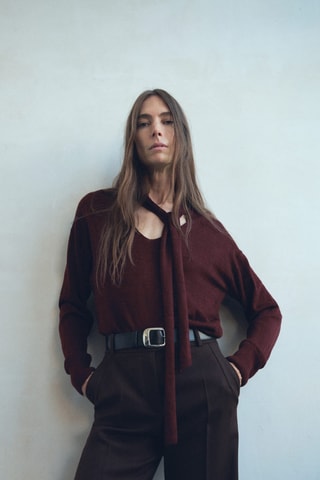 Pull col en V foulard - Bordeaux