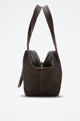 Sac bandoulière moyen en cuir avec breloques - Marron