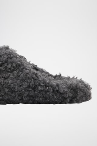 Pantoufles effet mouton retourné - Anthracite