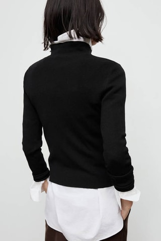 Pull cintré à col cheminée - Noir