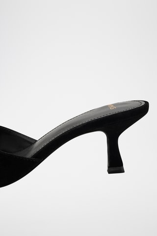 Sandale en velours avec détail bijou - Noir