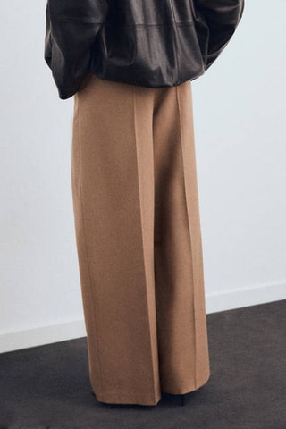 Pantalon droit pinces avec patte de boutonnage - Marron