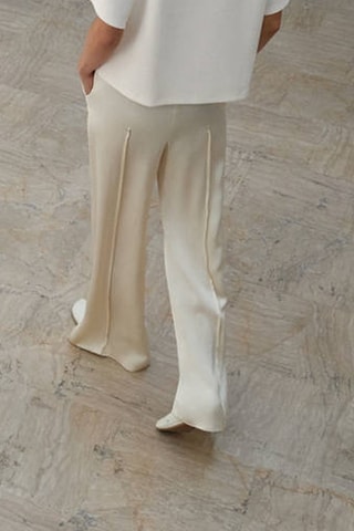 Pantalon satiné ouvertures latérales - Beige