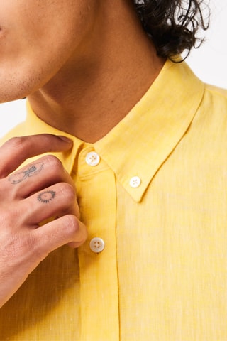 Chemise en lin regular fit - Jaune