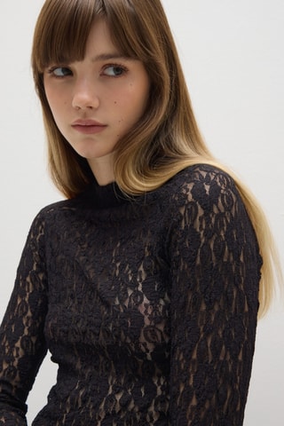 T-shirt em renda - Preto