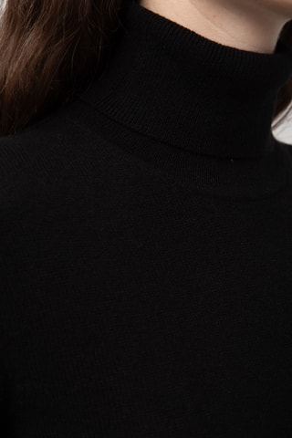 Camisola 100% caxemira, 2 fios - Gola subida. - Preto