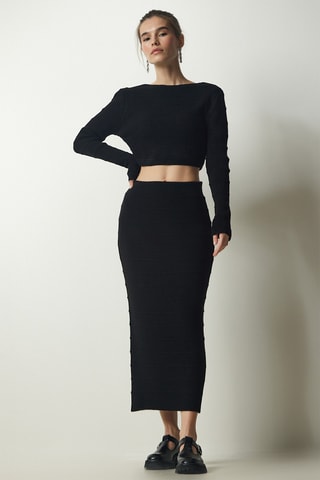 Jersey corto y falda midi de talle alto de lana - Negro