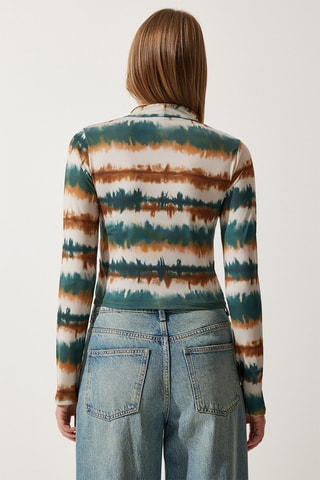 Top - Beige y verde oscuro