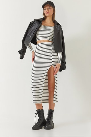 Crop top y falda midi de talle alto - Blanco y negro
