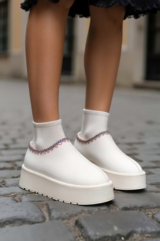 Zapatillas con plataforma - Beige
