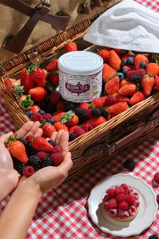 Té White Berries ecológico - Frutos rojos - Lata de metal - 90 g