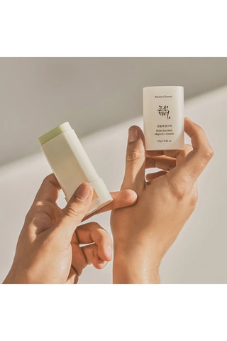 Beauty of Joseon - Zonnestick SPF 50 - Groene Thee & Alsem - Gezicht - 18 g