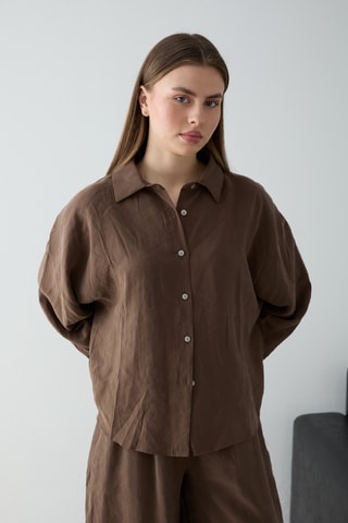 Camisa oversize y pantalón ancho - Marrón