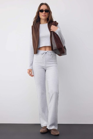 Crop top y pantalón - Gris