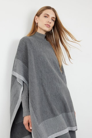 Poncho y pantalón relaxed - Gris