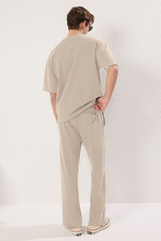 Camiseta oversize y pantalón de chándal - Beige