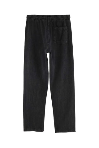 Pantalón straight. - Negro