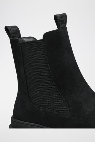 Stivaletti in pelle scamosciata - Nero
