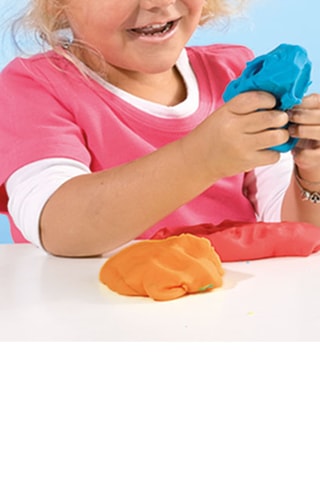 Pâte à modeler  Dès 1 an