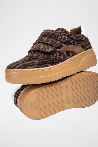 Zapatillas de piel con plataforma - Marrón oscuro
