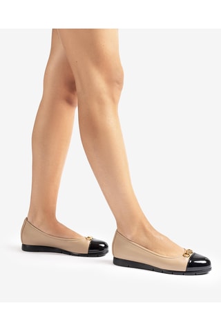 Bailarinas de piel de charol - Beige y negro