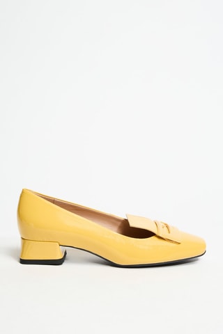 Mocassins à talons vernis en cuir - Jaune