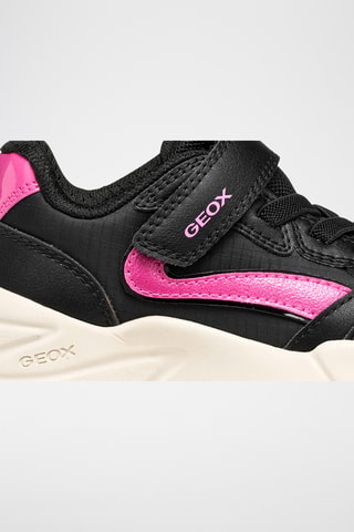 Baskets - Noir et fuchsia