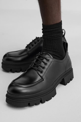 Derbies com plataforma - Preto