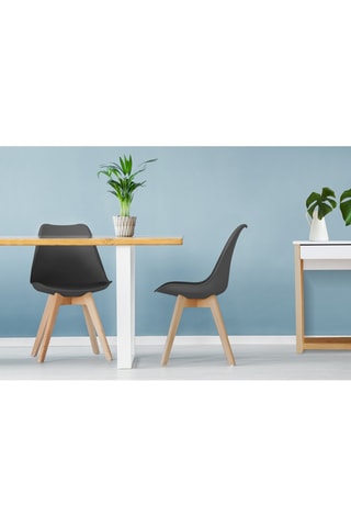 2 chaises Suedia - 40 x 80 x 54 cm