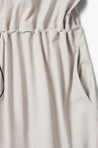 Vestido evasé con capucha - Crudo