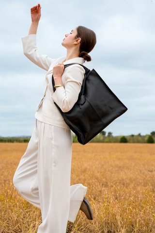 Borsa a mano in pelle Agathe - Nero